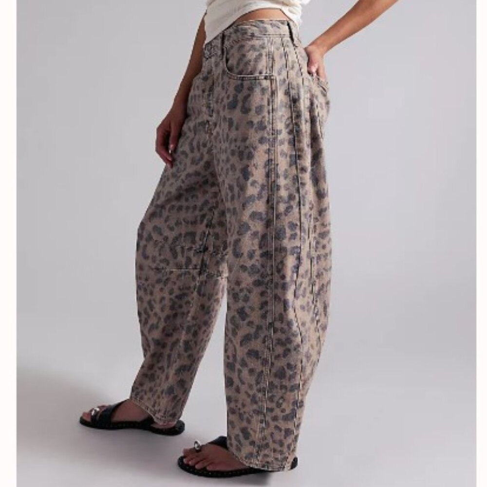 Free People We The Free Good Luck Printed Barrel Jeans - Picture 3 of 7